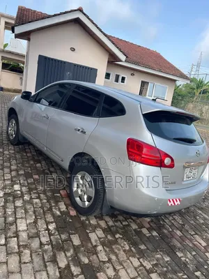 Nissan Rogue 2012 Silver
