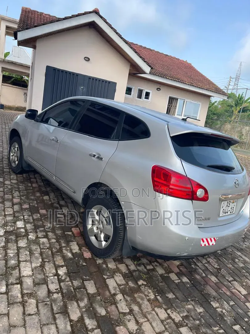 Nissan Rogue 2012 Silver