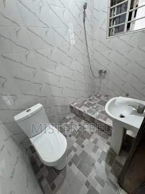 3bdrm Apartment in Ayalolo, Weija for rent