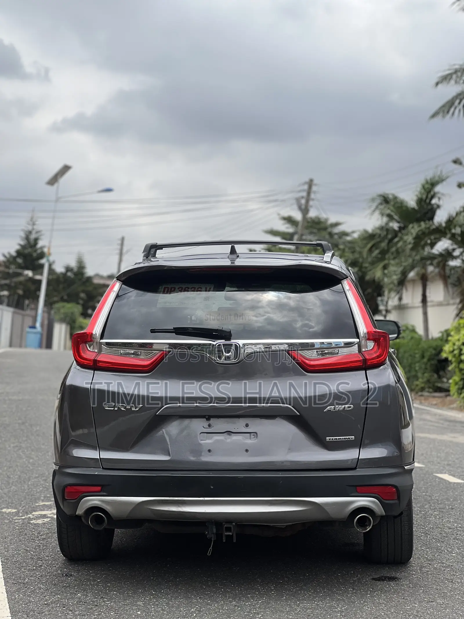 Honda CR-V Touring AWD 2018 Gray