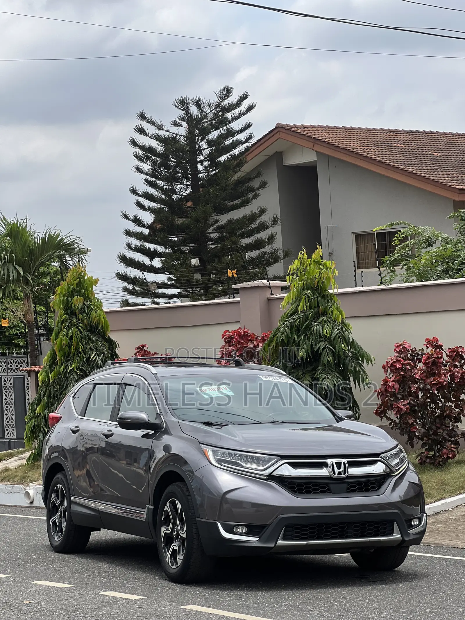 Honda CR-V Touring AWD 2018 Gray