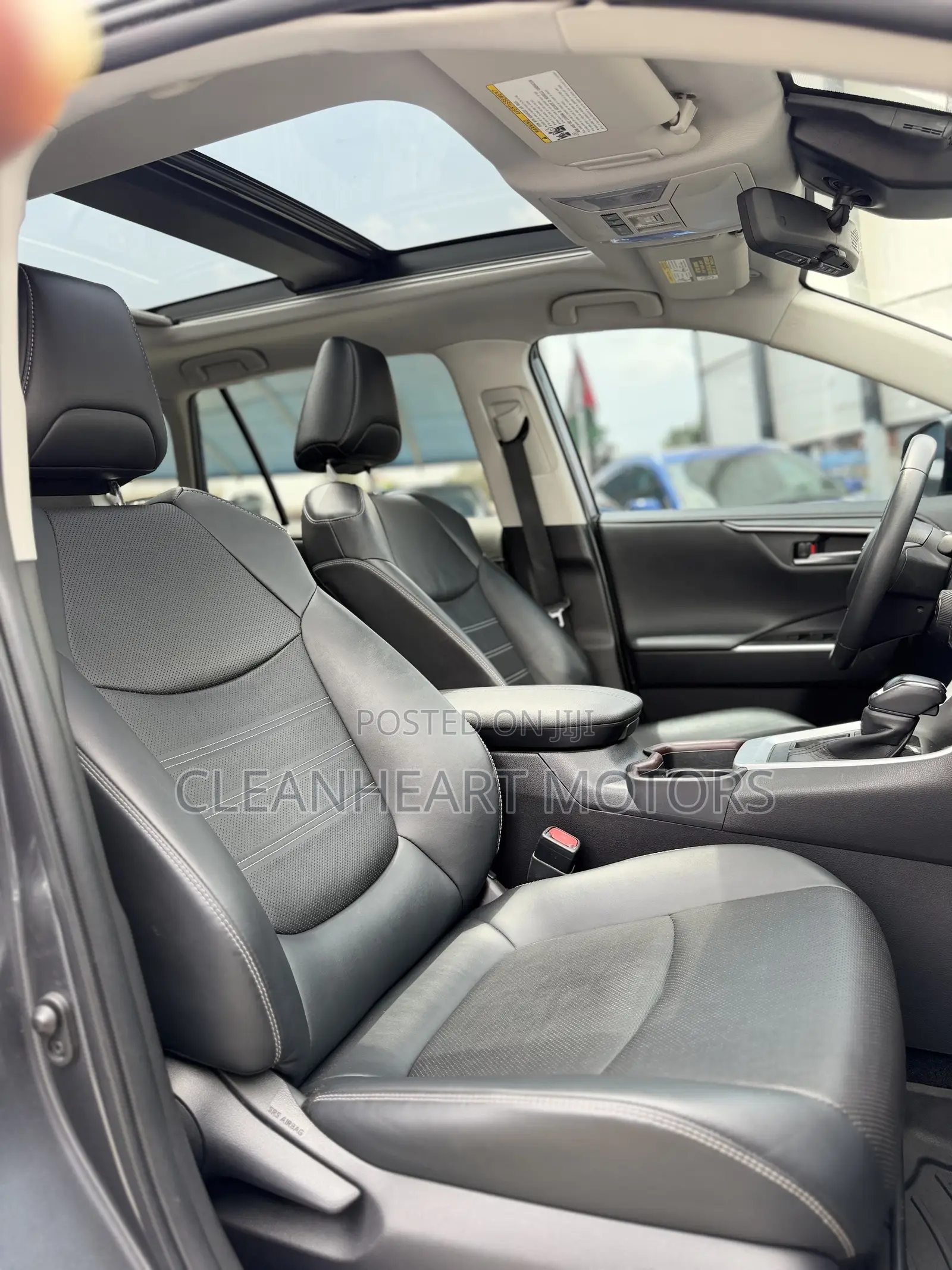 Toyota RAV4 Limited AWD 2019 Gray
