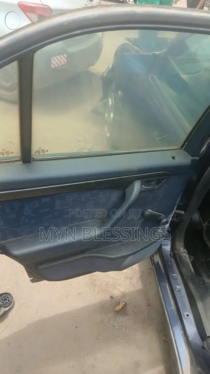 Mercedes-Benz C180 1998 Blue