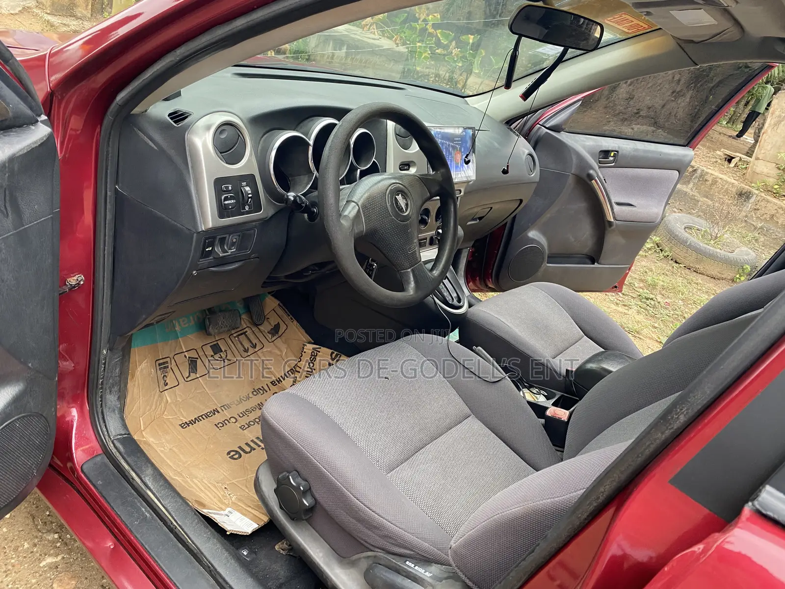 Pontiac Vibe 2008 Red