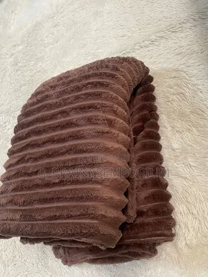 Coffee Brown Flannel Blanket + 2 Pillow Cases