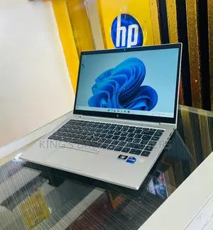 Laptop HP EliteBook 640 G9 16GB Intel Core i5 SSD 256GB