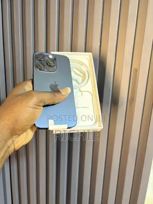 New Apple iPhone 15 Pro 128 GB Blue