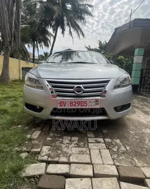 Nissan Sentra SV 4dr Sedan (1.8L 4cyl CVT) 2015 Silver