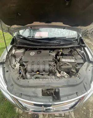 Nissan Sentra SV 4dr Sedan (1.8L 4cyl CVT) 2015 Silver