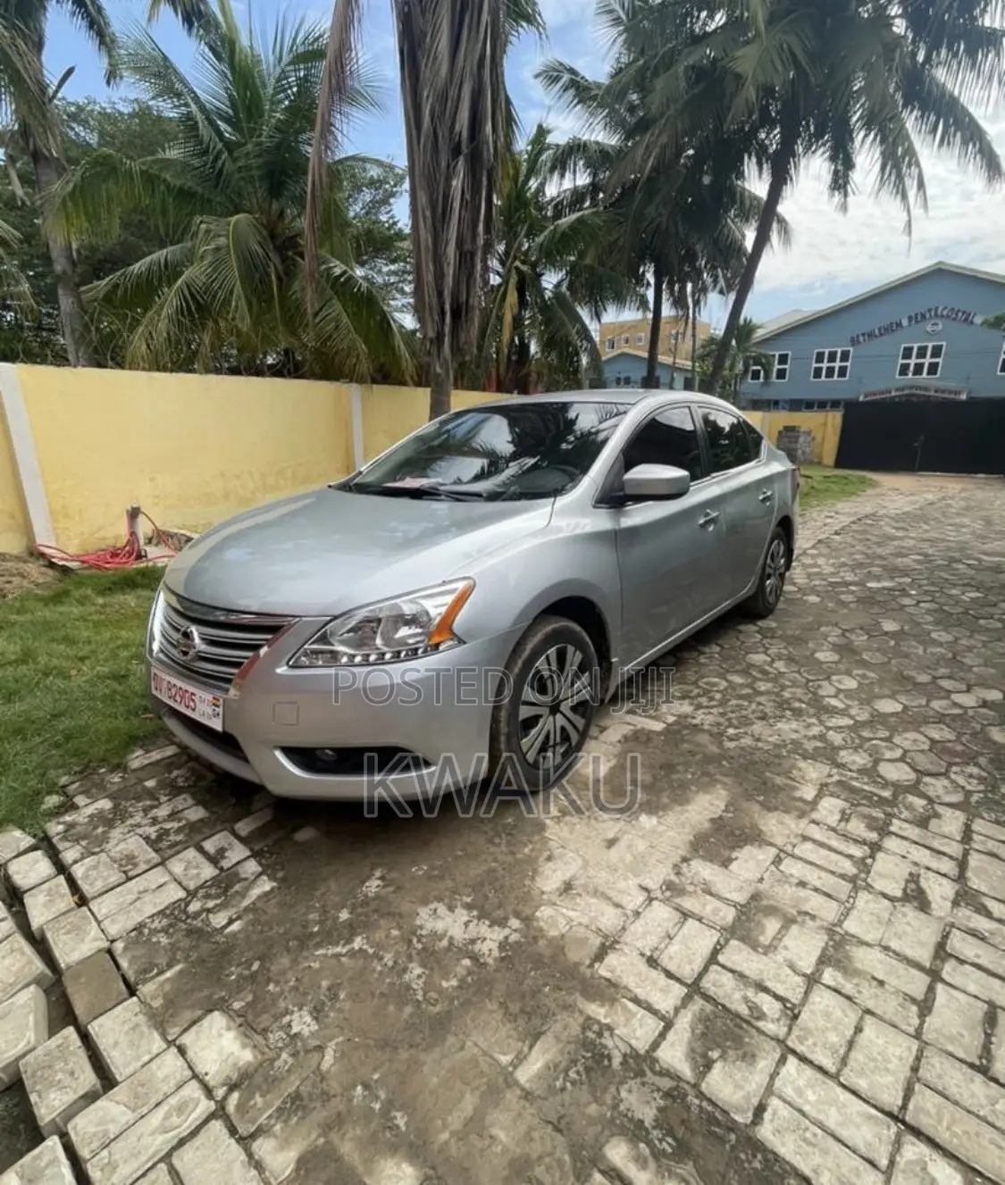 Nissan Sentra SV 4dr Sedan (1.8L 4cyl CVT) 2015 Silver