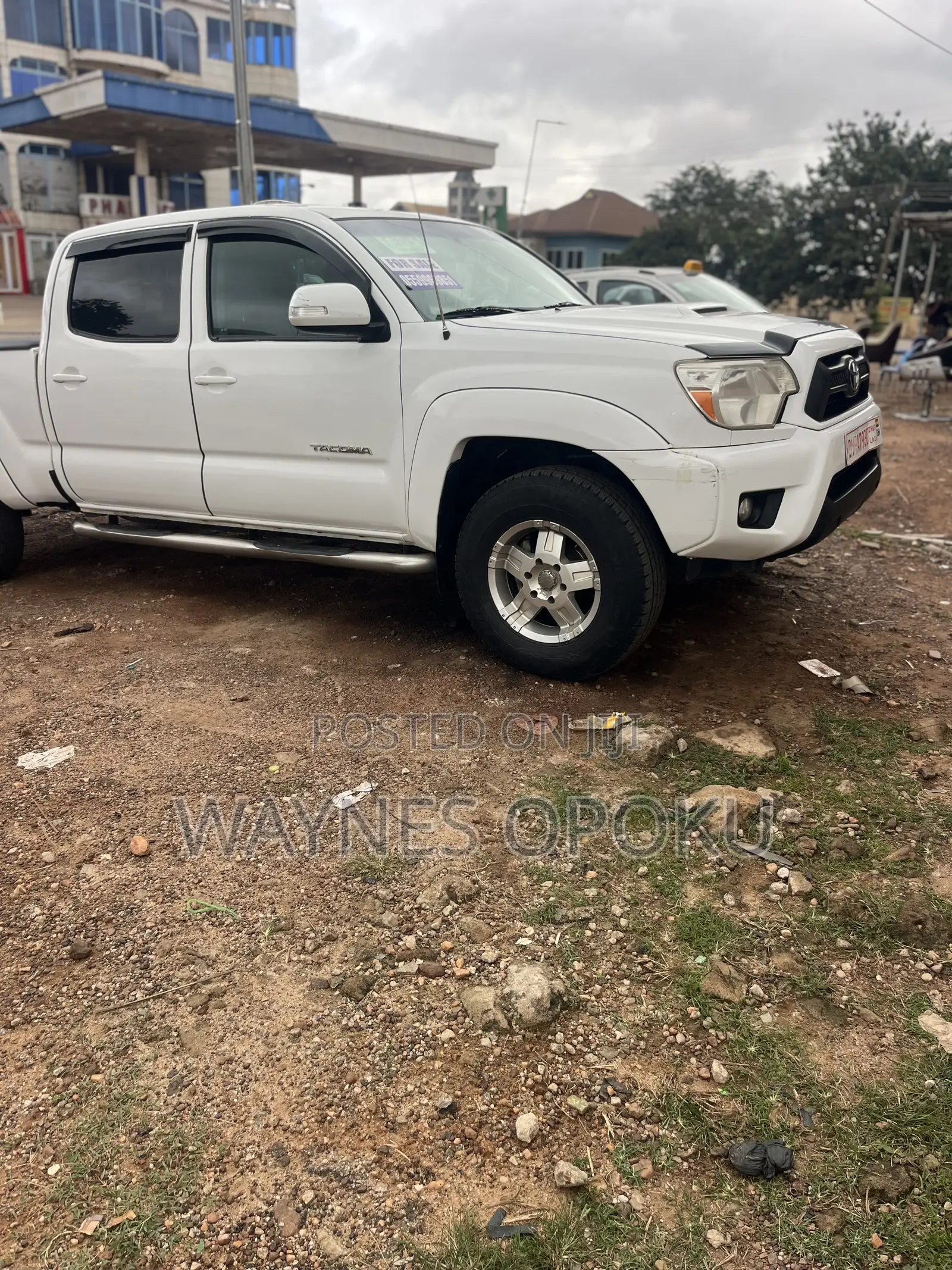 Toyota Tacoma V6 4dr Access Cab 4WD 6.1 ft. SB (4.0L 6cyl 5A) 2014