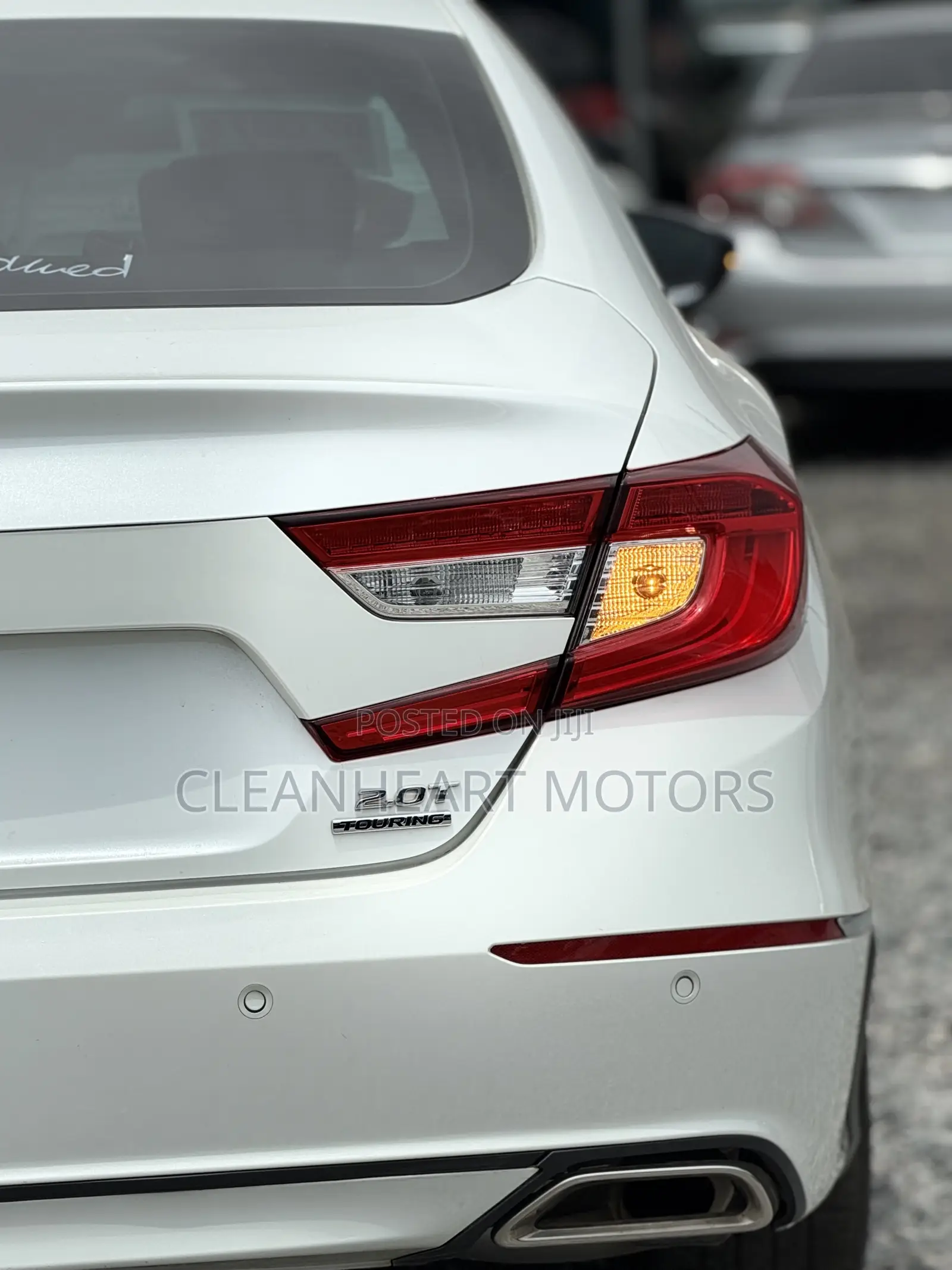 Honda Accord Touring 2.0T 2022 White