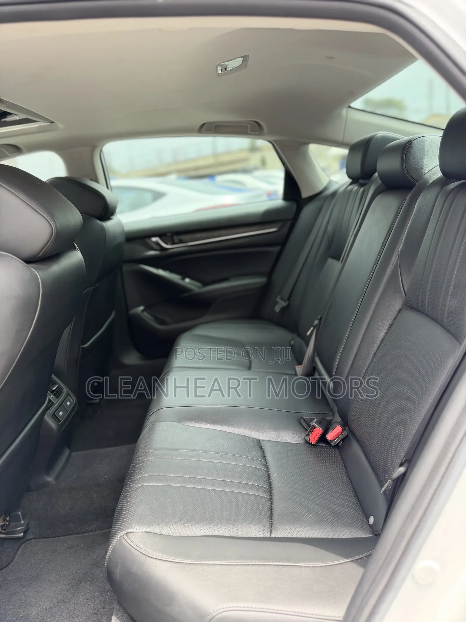 Honda Accord Touring 2.0T 2022 White