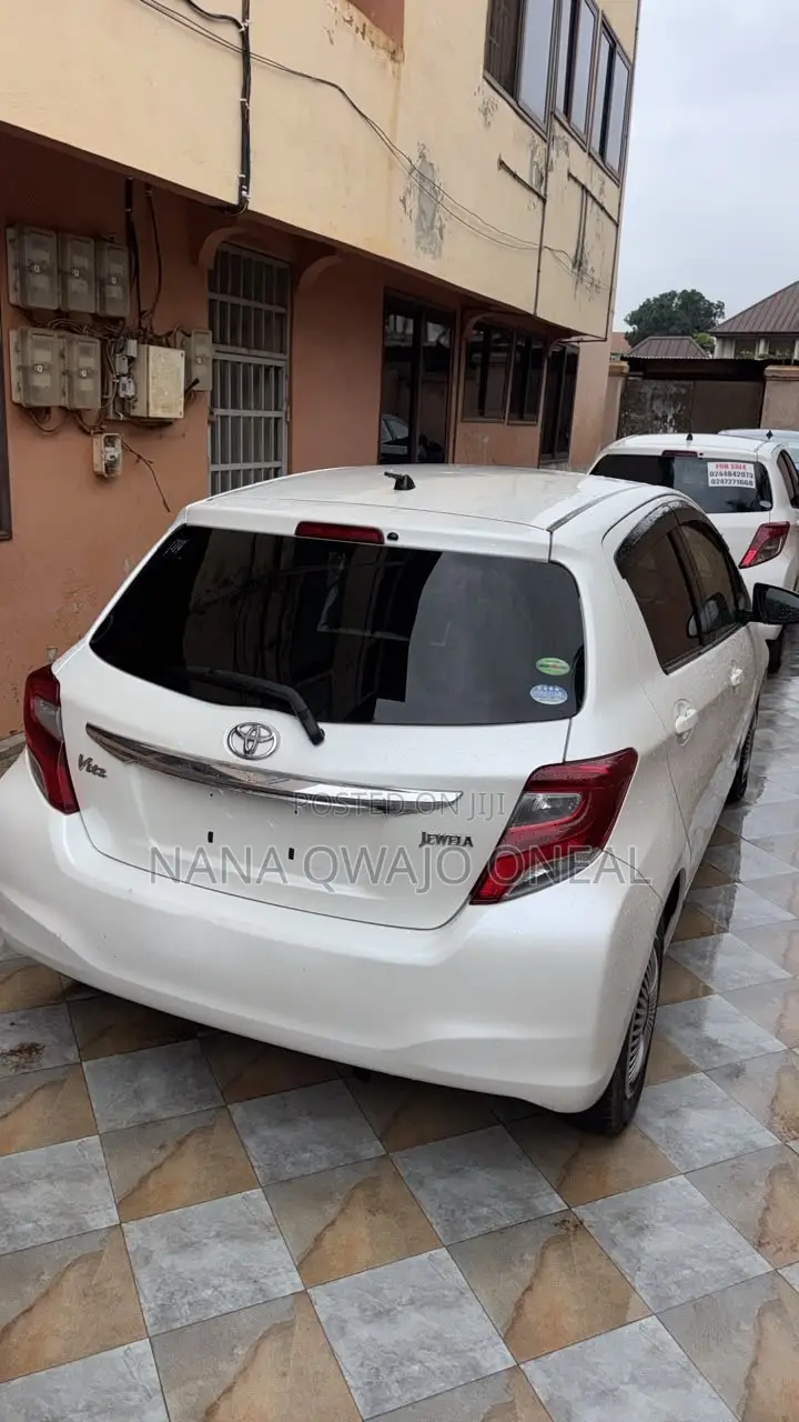 Toyota Vitz 1.3 FWD 5dr 2015 White