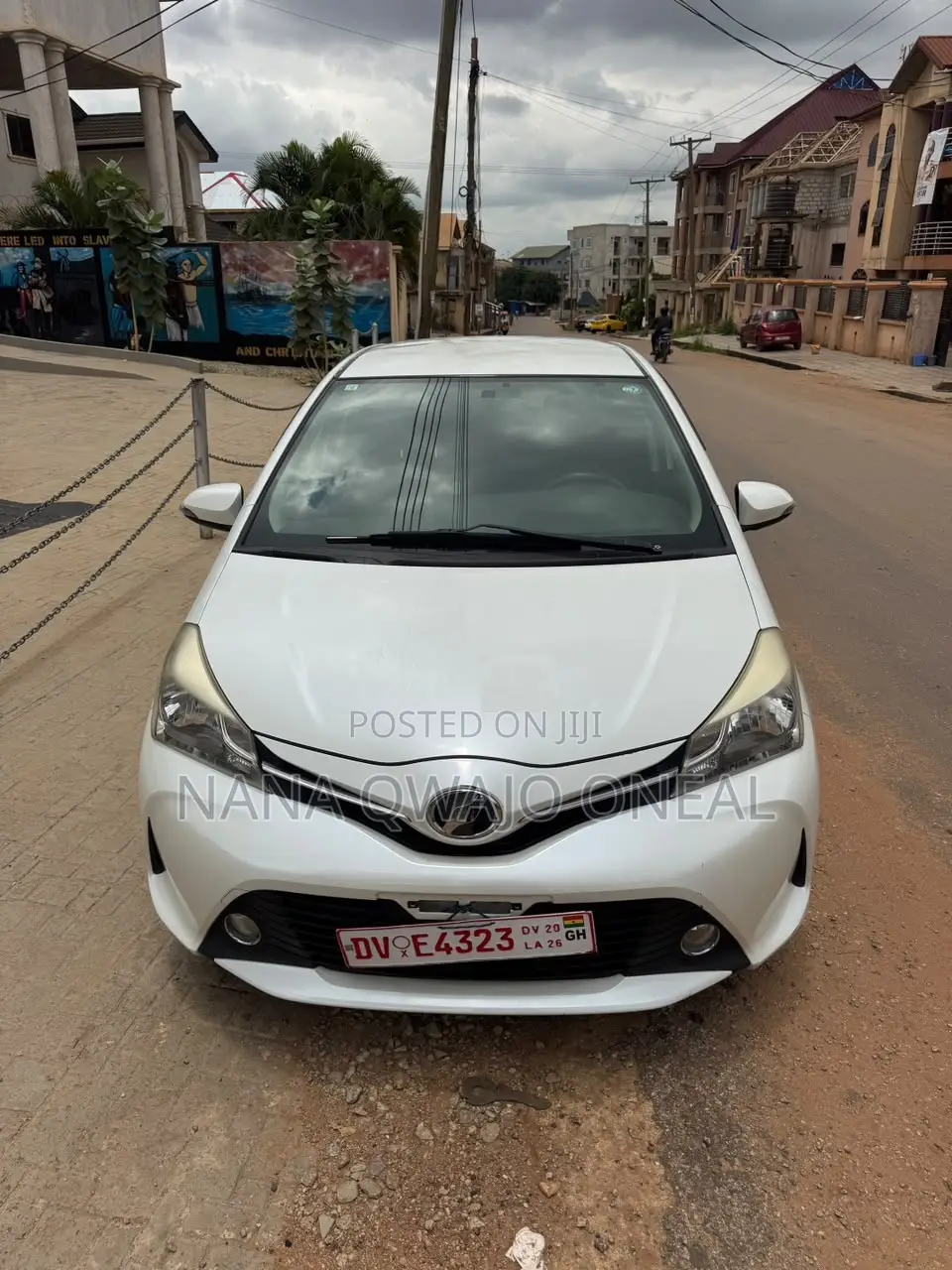 Toyota Vitz 1.3 FWD 5dr 2015 White