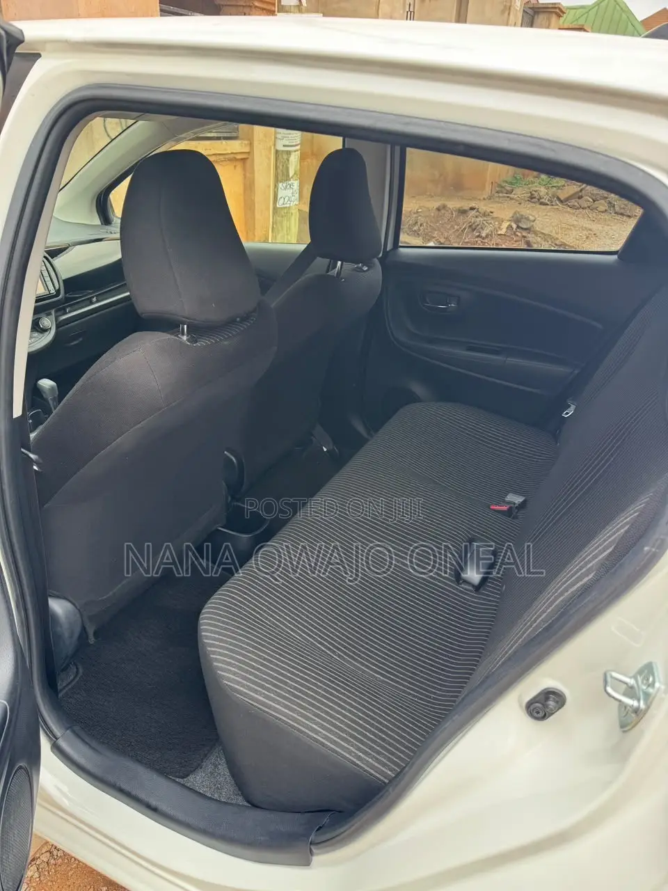 Toyota Vitz 1.3 FWD 5dr 2015 White