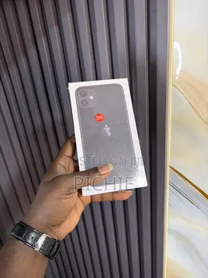 New Apple iPhone 11 64 GB Black