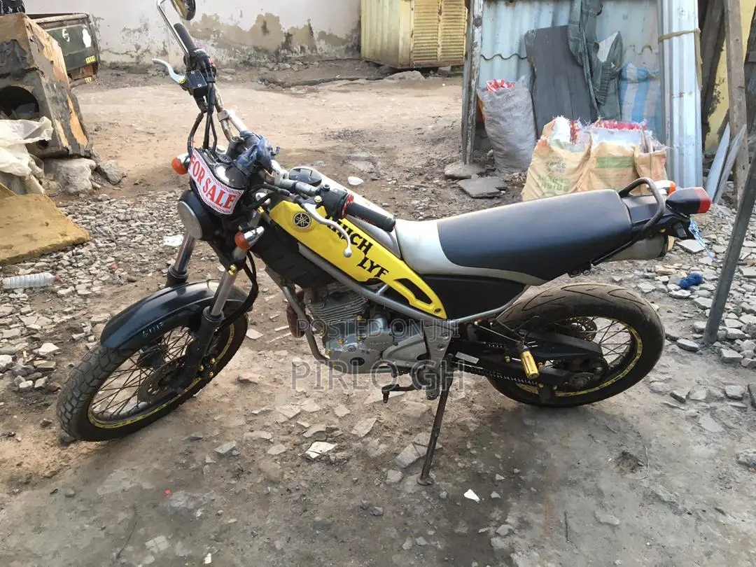 Yamaha 2017 Yellow