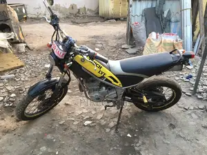 Yamaha 2017 Yellow