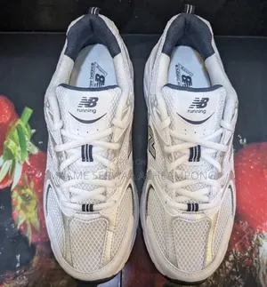 New Balance 530