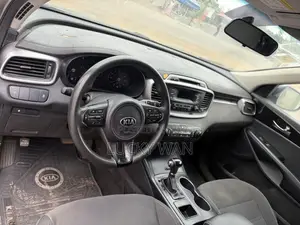 Kia Sorento 4dr SUV 2016 Silver