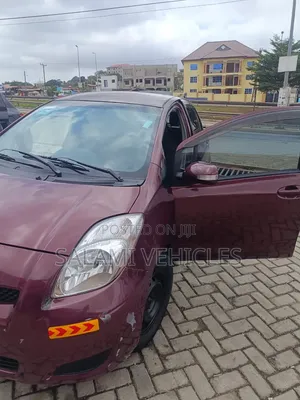 Toyota Vitz 2010 Red
