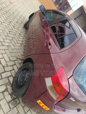 Toyota Vitz 2010 Red