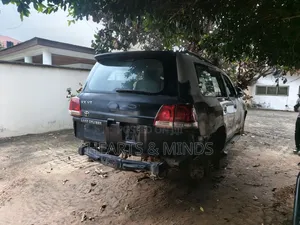Toyota Land Cruiser 2011 Black