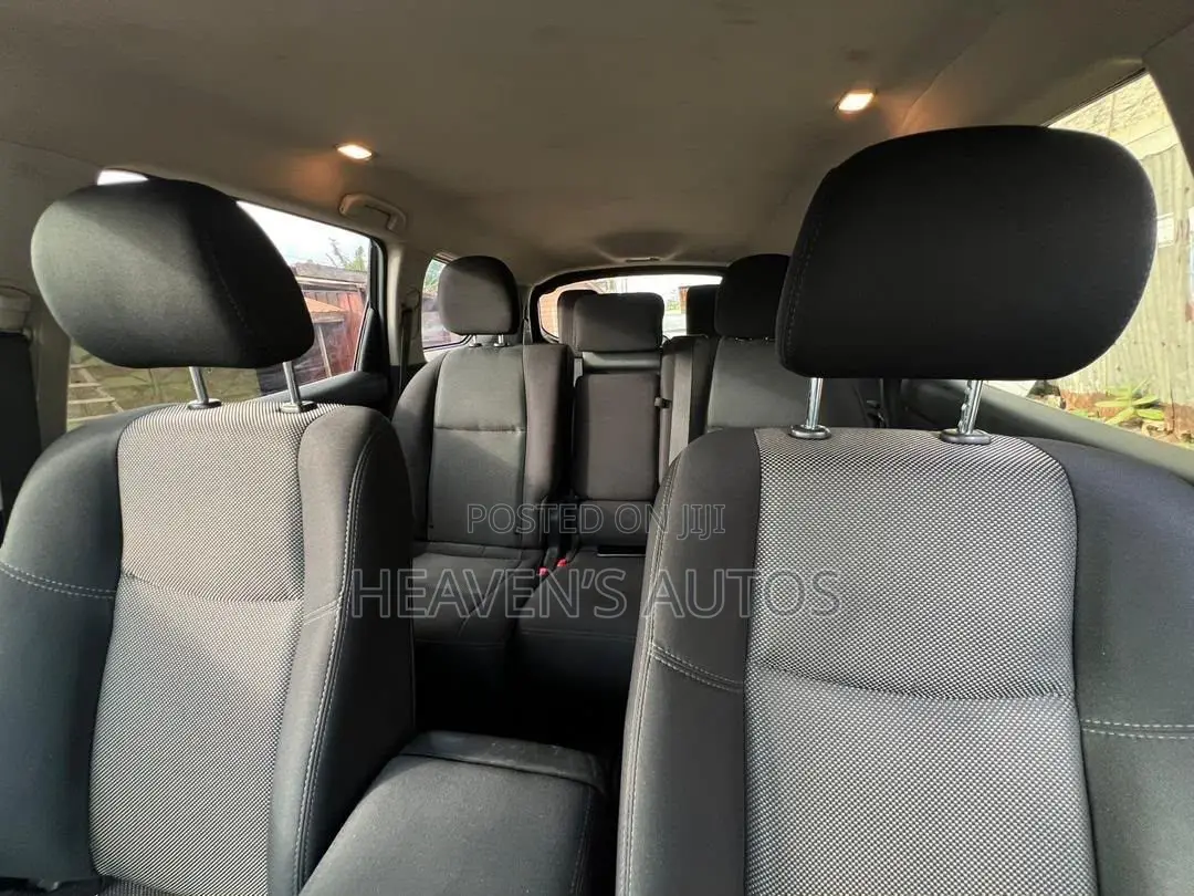 Nissan Pathfinder 2027 Black