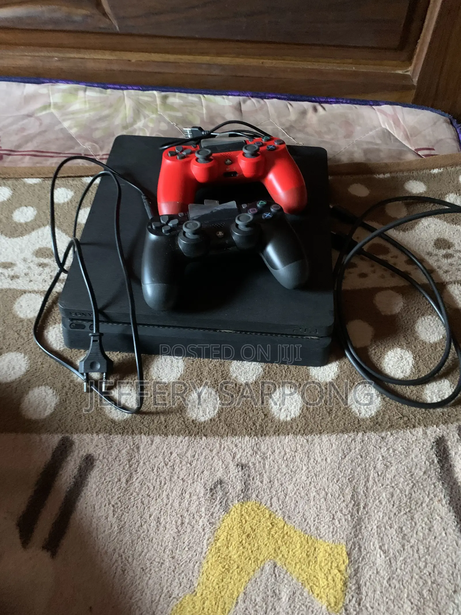 Play Station 4 Slim