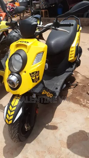 Piaggio Scooter 2018 Yellow