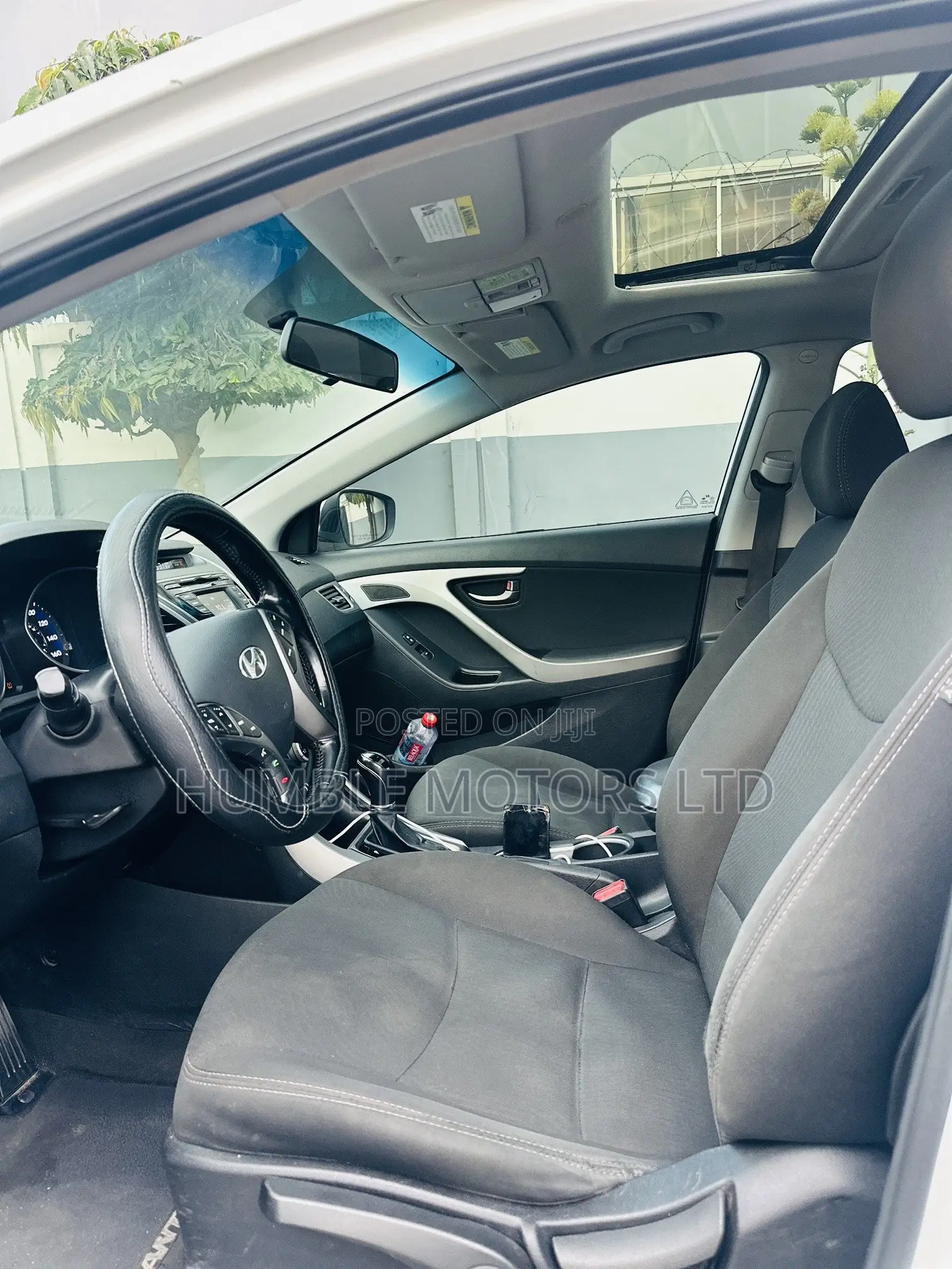 Hyundai Elantra 2015 White