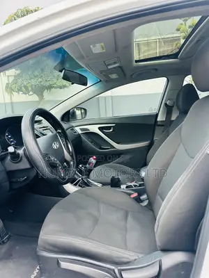 Hyundai Elantra 2015 White