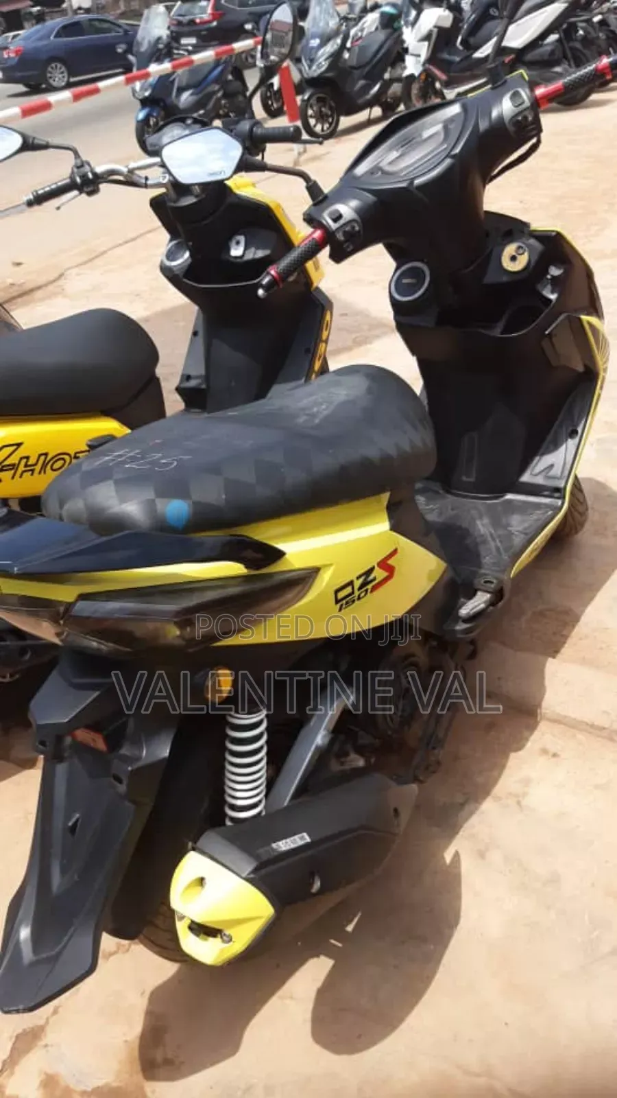 Piaggio Scooter 2018 Yellow