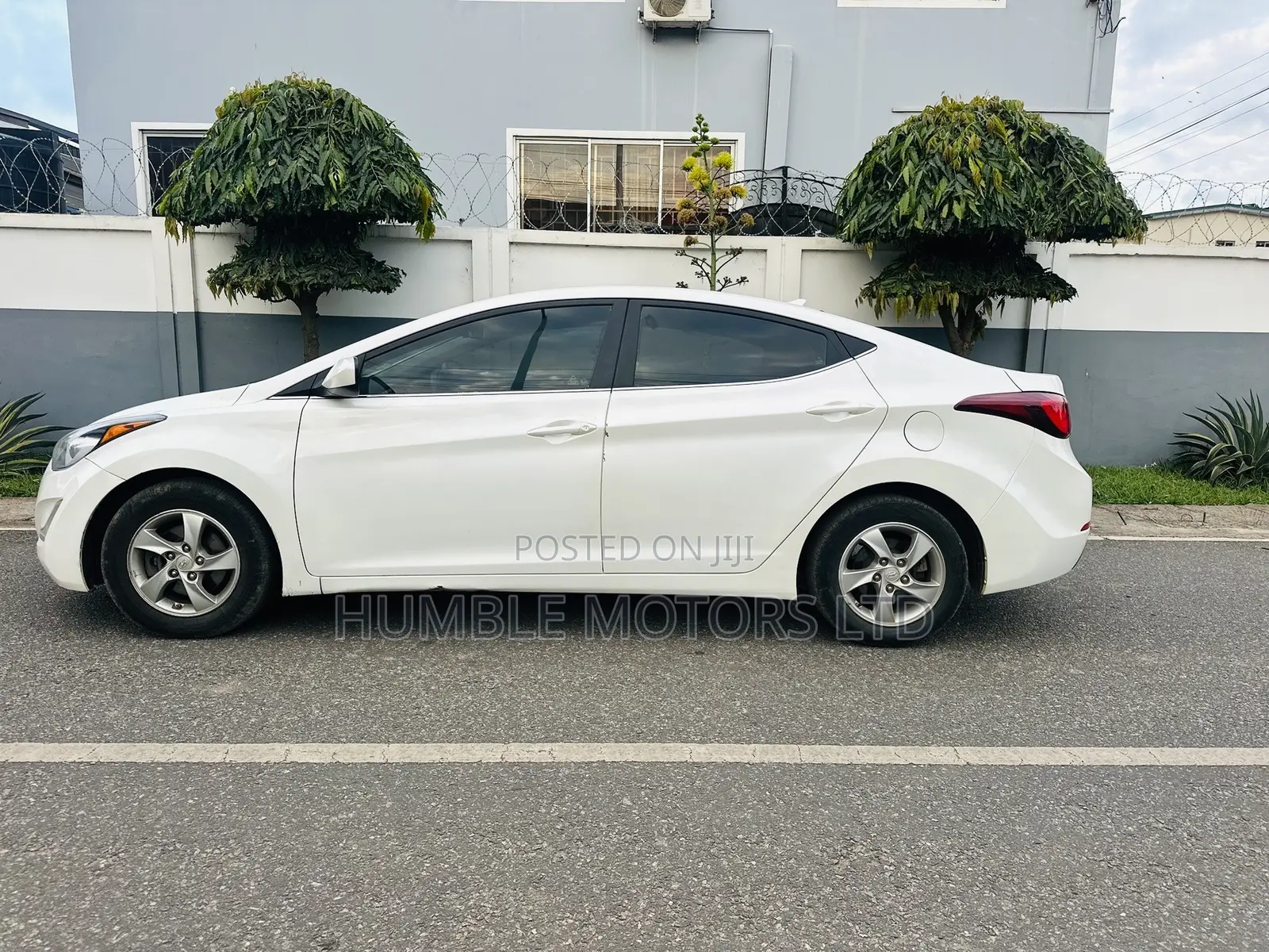 Hyundai Elantra 2015 White