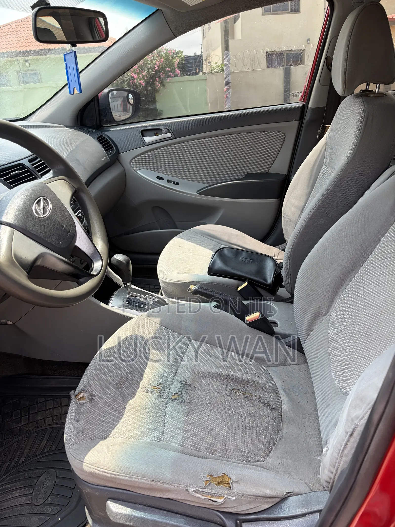 Hyundai Accent SE 2013 Red
