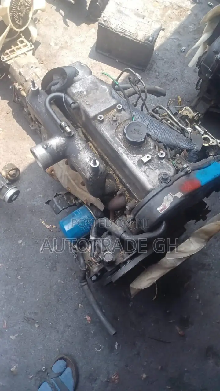 Hyundai Porter II 2.5 Diesel Engine + Gearbox Available