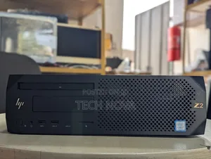 Desktop Computer HP Z2 G4 Mini 16GB Intel Core i7 SSD 256GB