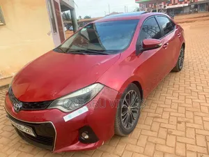 Toyota Corolla S 4dr Sedan (1.8L 4cyl CVT) 2015 Red