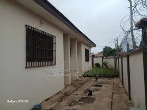 5bdrm House in Kumasi Metropolitan for sale