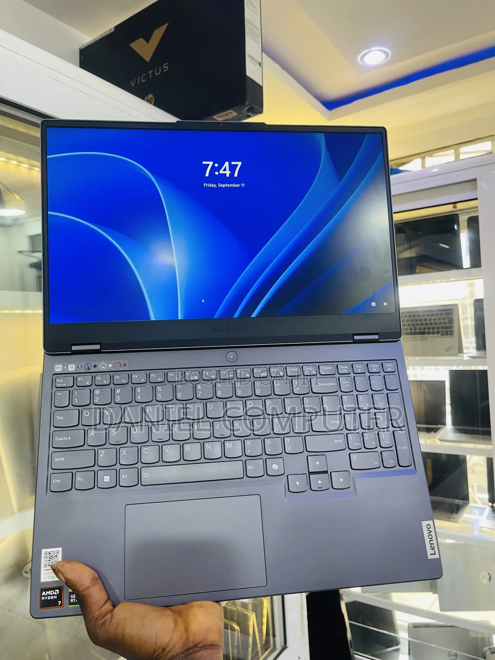 Laptop Lenovo Legion Pro 7 16GB AMD Ryzen 7 SSD 512GB