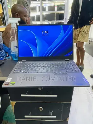 Laptop Lenovo Legion Pro 7 16GB AMD Ryzen 7 SSD 512GB