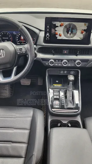 Honda CR-V 2023 White
