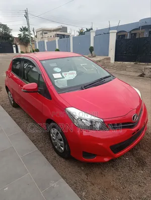 Toyota Vitz 2011 Red