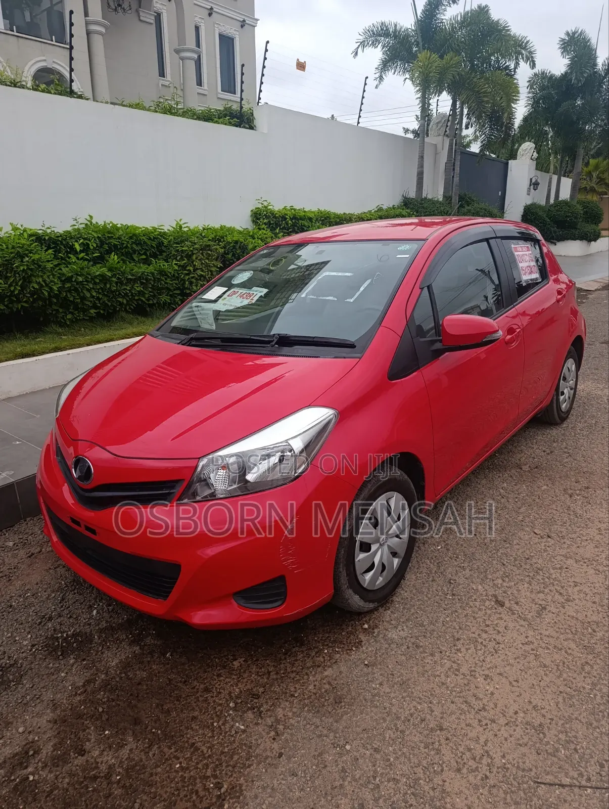 Toyota Vitz 2011 Red