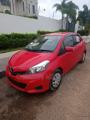 Toyota Vitz 2011 Red