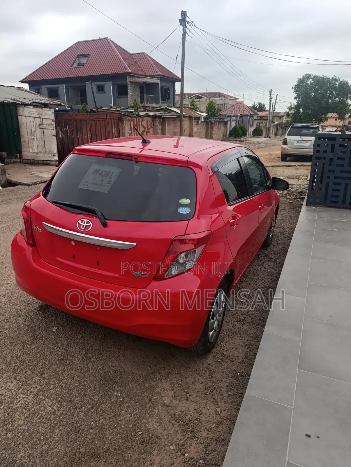 Toyota Vitz 2011 Red