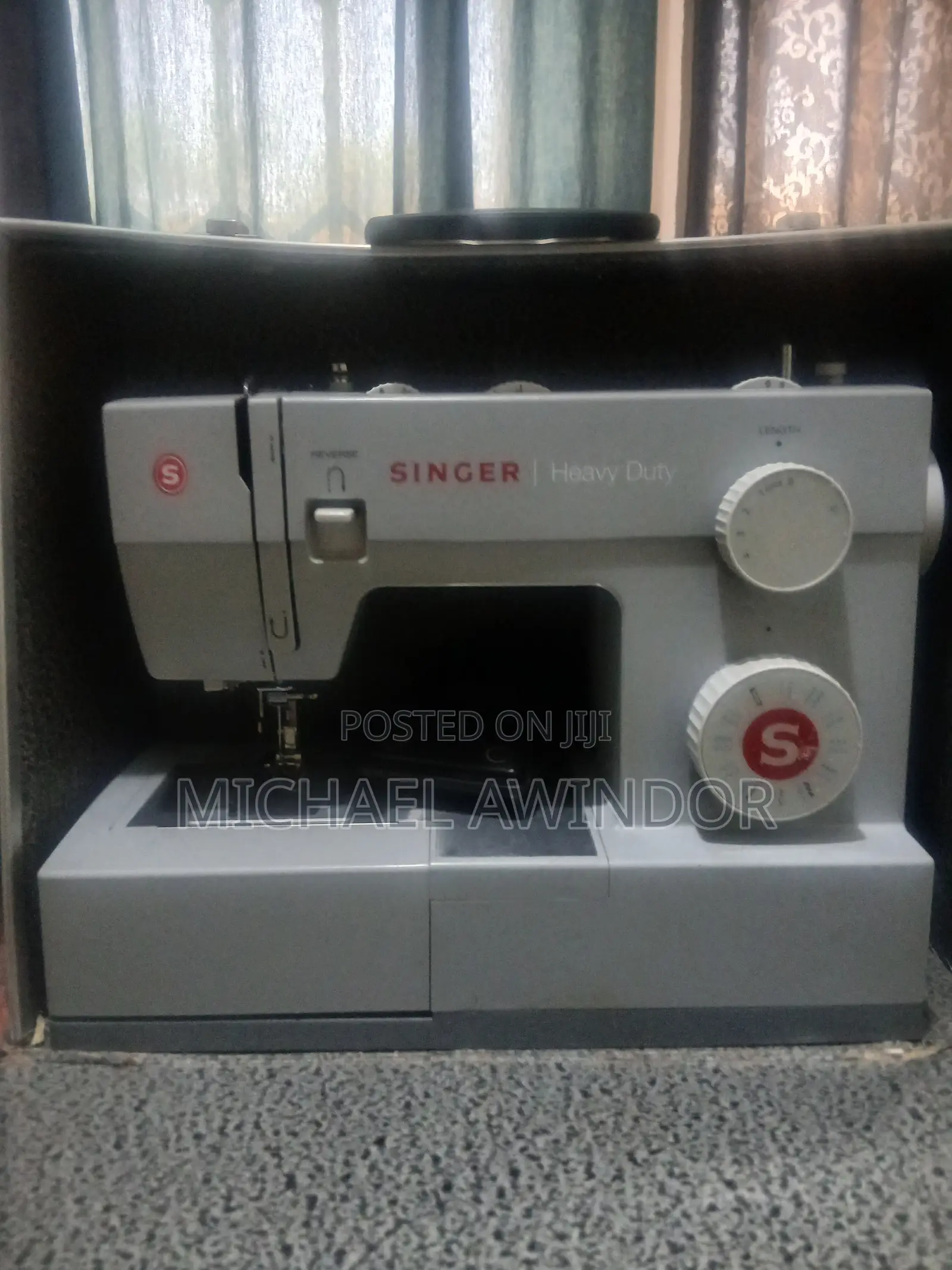 Singer Heavy Duty Sewing Machine