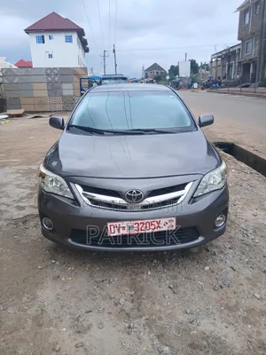 Toyota Corolla LE Special Edition 4dr Sedan (1.8L 4cyl 4A) 2013 Gray