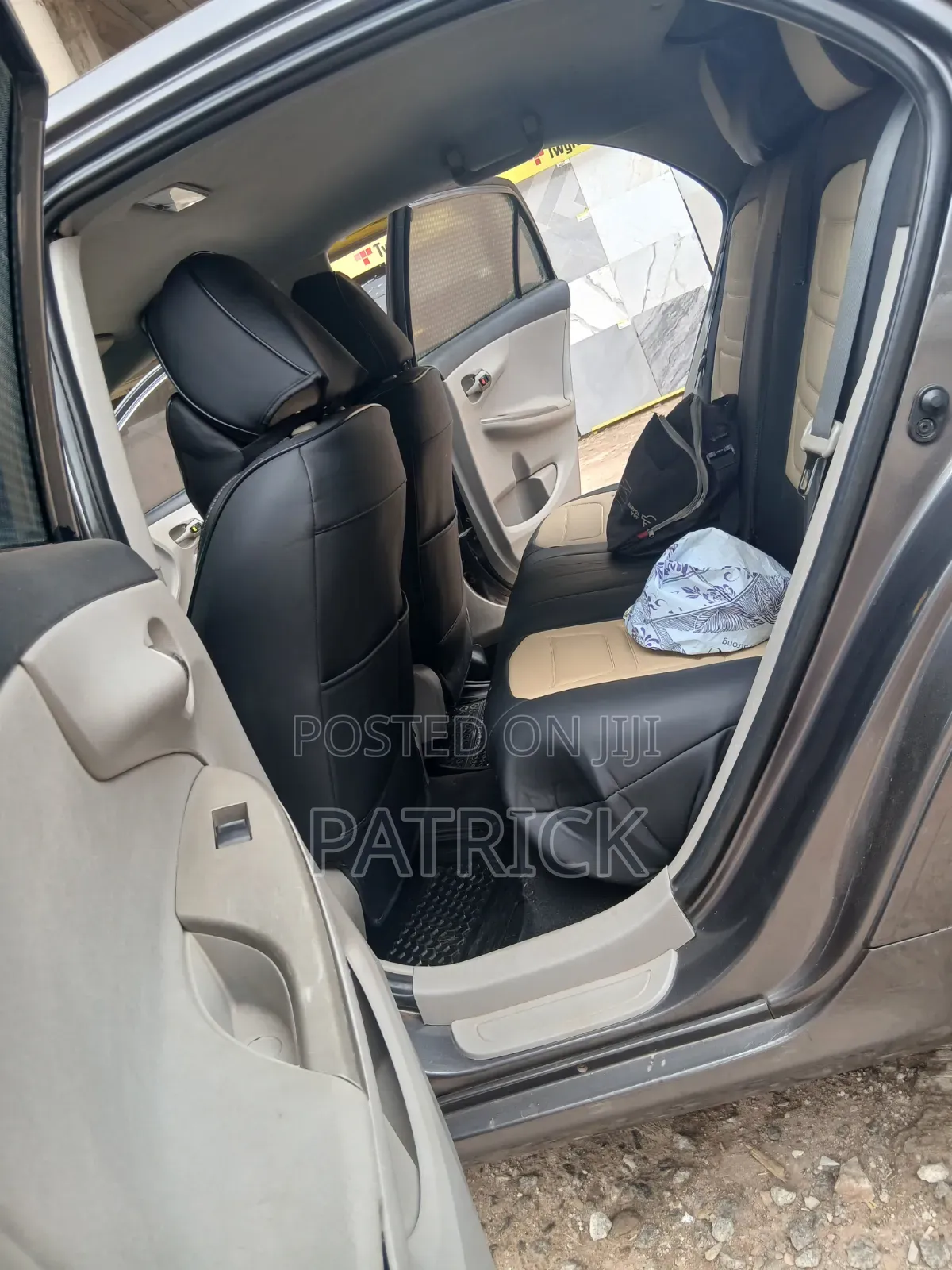 Toyota Corolla LE Special Edition 4dr Sedan (1.8L 4cyl 4A) 2013 Gray